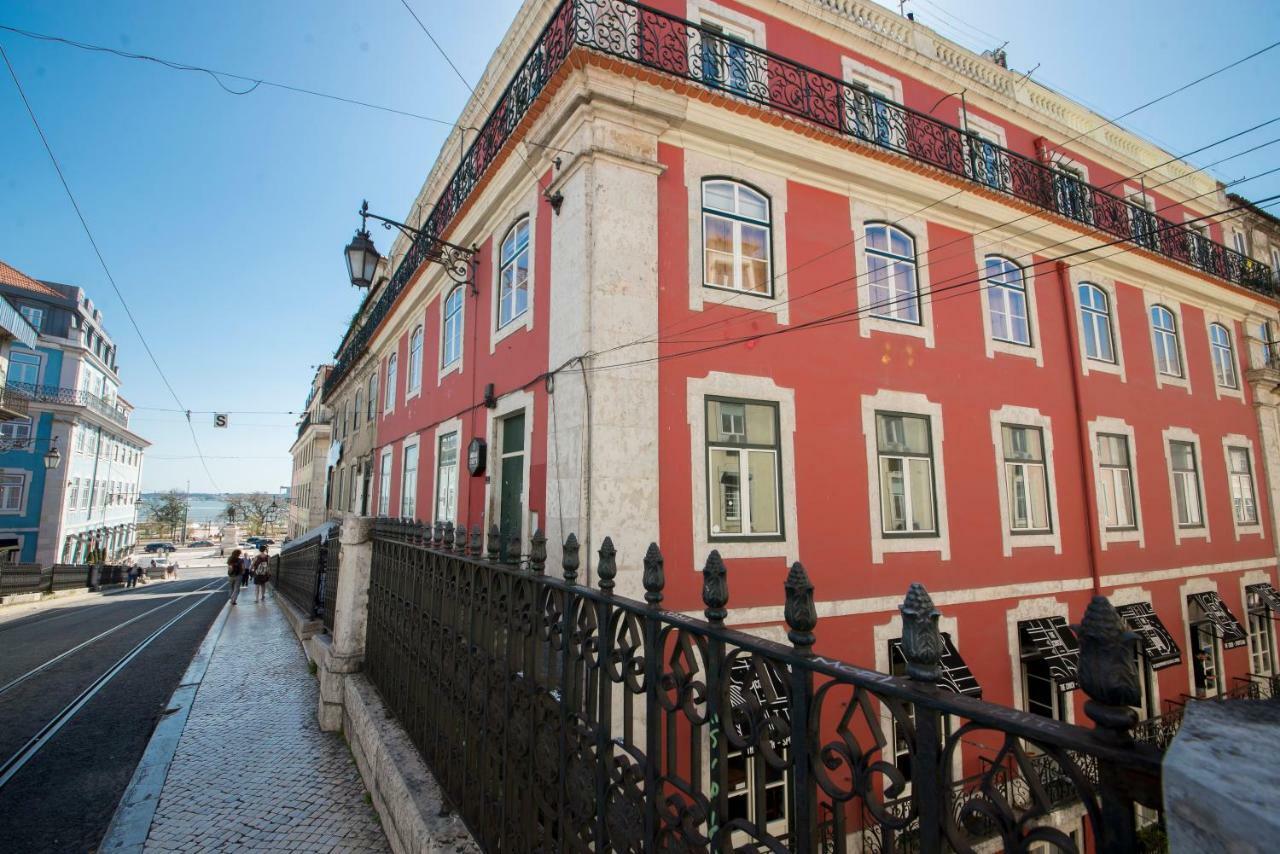 A Captivating Apartment Close To River Tagus In Lisbon Luaran gambar
