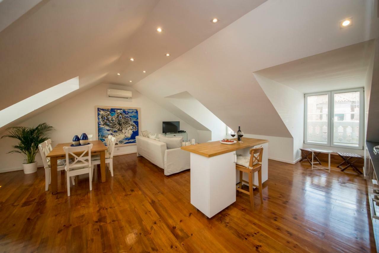 A Captivating Apartment Close To River Tagus In Lisbon Luaran gambar